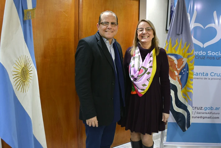 Alicia Kirchner recibió al embajador de Cuba
