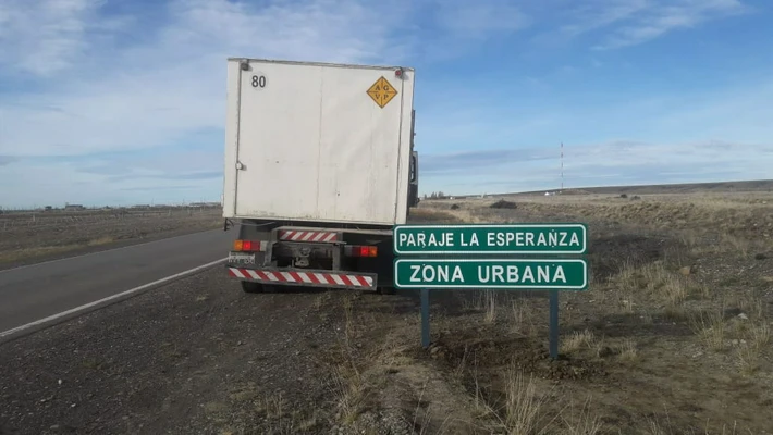 La Esperanza: Colocaron carteles de señalización de "zona urbana"