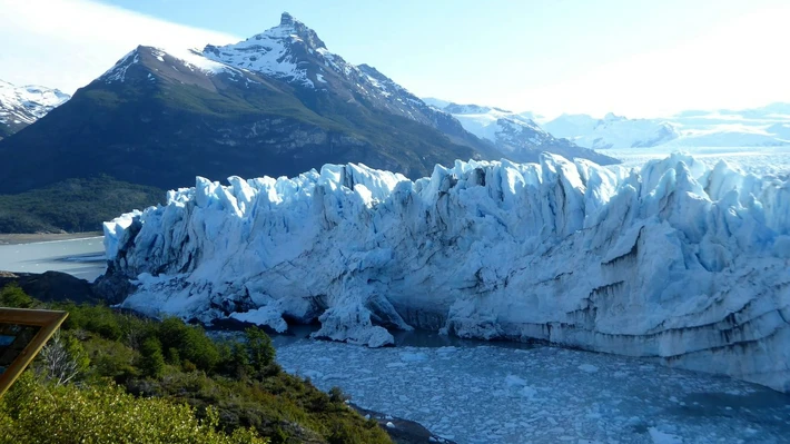 El glaciar continúa filtrando en un lento proceso