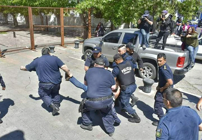 Por los graves incidentes en Chubut, ADOSAC adhiere al paro nacional para mañaña convocado por CTERA