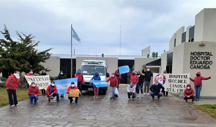 Puerto Santa Cruz: Una reunión entre enfermeros y el Secretario de Salud derivó en una denuncia policial