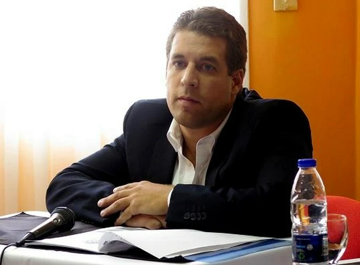 Río Turbio: concejal Zeidán confirmó que un senador chileno gestiona 15 mil vacunas para donar a la Cuenca