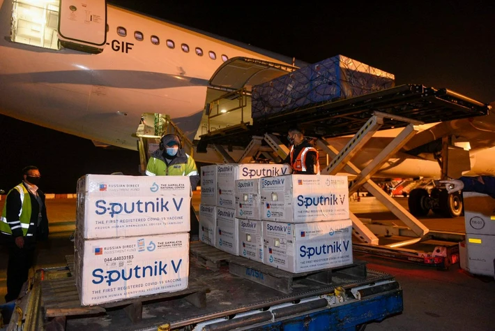 Santa Cruz recibirá 4.200 dosis de Sputnik v para continuar con la primera dosis a mayores de 60