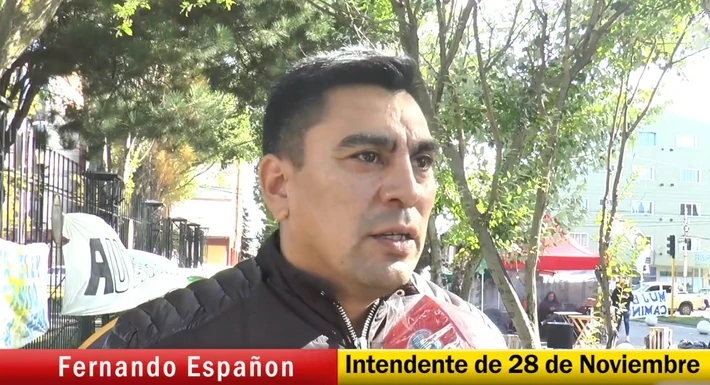 El intendente de 28 de Noviembre junto a trabajadores municipales se movilizó hasta Río Gallegos para pedir ayuda al gobierno